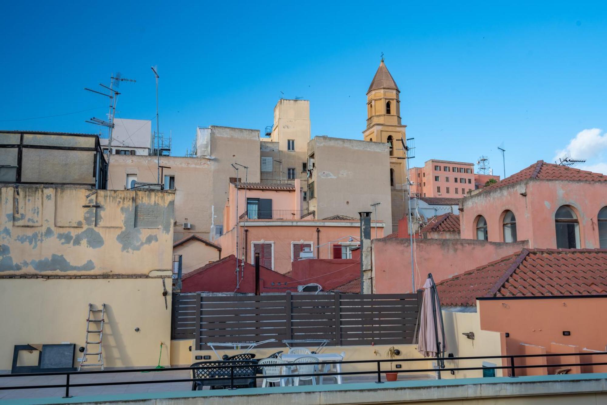 Perle Gemelle In Marina Appartement Cagliari Buitenkant foto